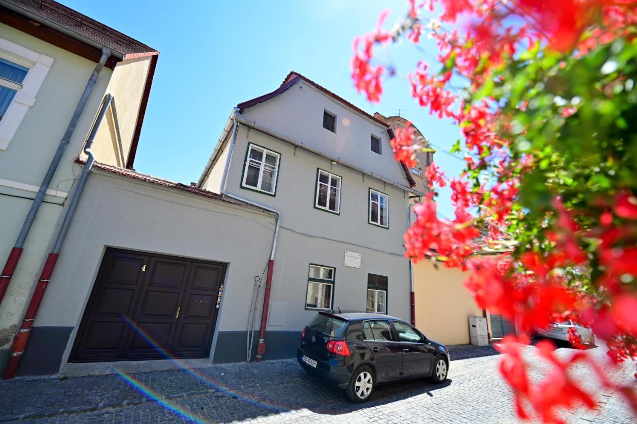 Apartments In The Heart Of Sibiu Exterior foto